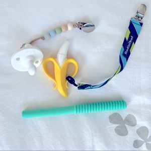 Teething toys and clips. Teething tubes, Ryan and rose, nuby. Best teethers!